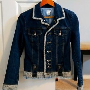 Cache jean jacket